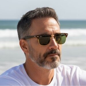 Ray-Ban RB 3016 Clubmaster Classic Tortoise On Gold Men's Sunglasses & Case